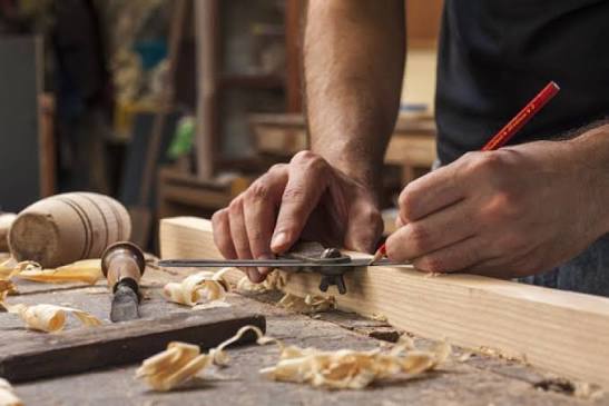 Sfeerbeeld van hout, materiaal en vorm uit de werkplaats